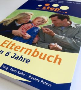 Lehrbuch für die Kursteilnehmer mit Kindern unter 6 Jahren